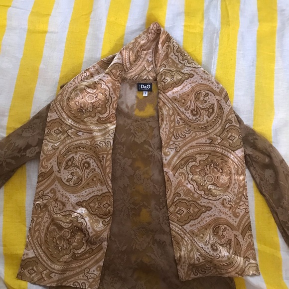 D&G delicate pattern laced top - Picture 4 of 8